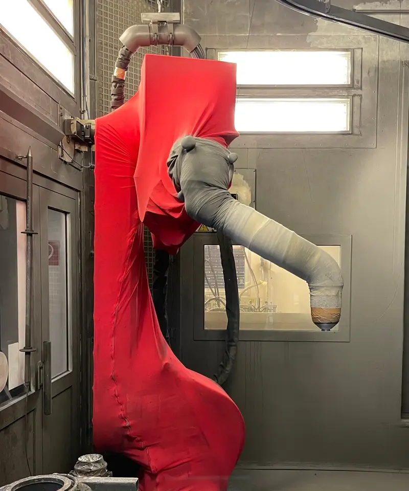 Roboter-Schutzanzug gegen Lackverschmutzung und Overspray