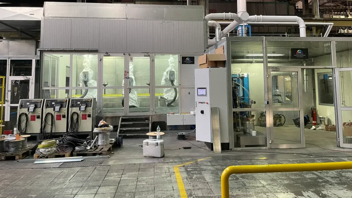 Fachmännische Inbetriebnahme von Roboterlackiersystemen